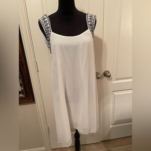 Elegant White Sleeveless dress
